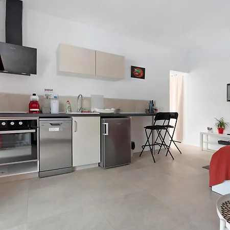 Apartment Fantastico 1 *